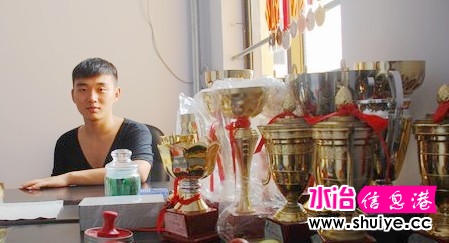 赸ӻˮұ - 赸 ѧУ