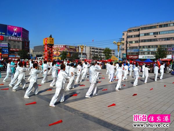 DSC_2414_.jpg