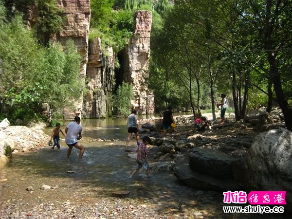 060.jpg