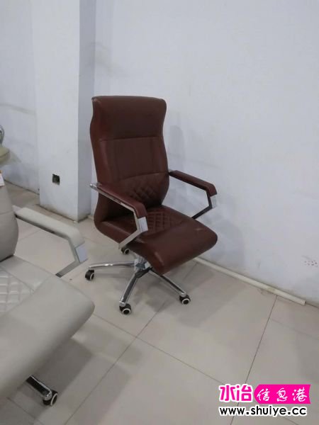 790233163.jpg