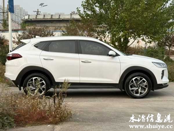 wechat_upload1764726418692f96924c3de